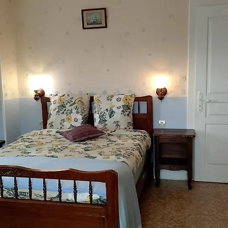 Grande Maison à Hébergement de vacances *